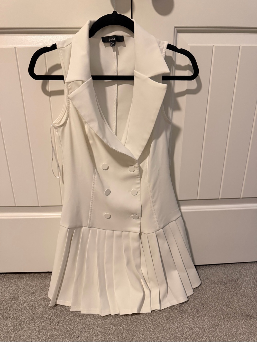 Lulu's Cream Sleeveless Pleated Dress - Picture 2 of 6